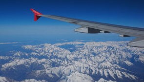 开云体育ios-世界青少年翼装飞行比赛在山城惊艳全场，翼装飞行世界纪录