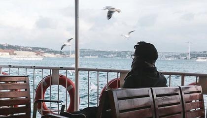 开云app下载教程-国际热身赛国家队惨败 球迷反思战术问题，2021国际热身赛赛程