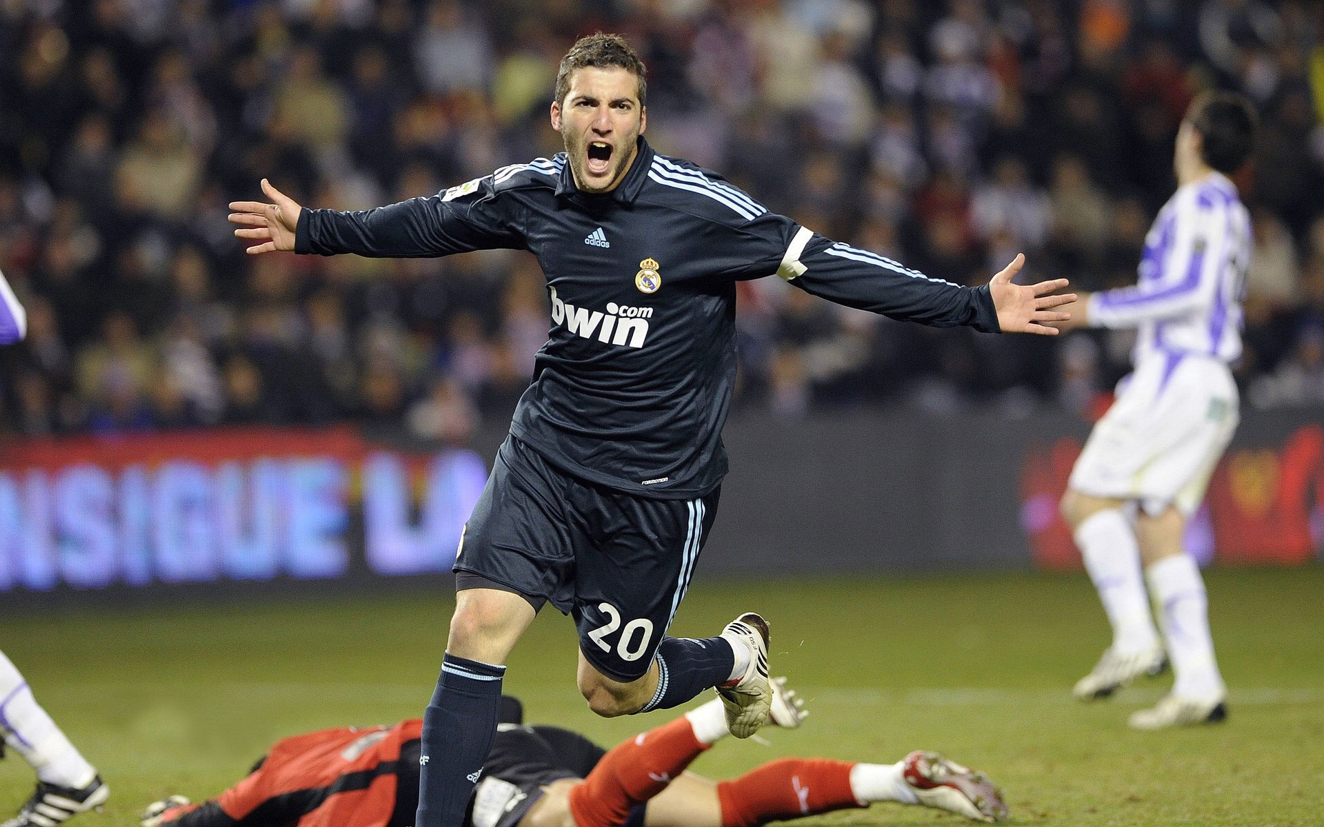 教练临场指挥对比赛影响有多大,教练的指挥